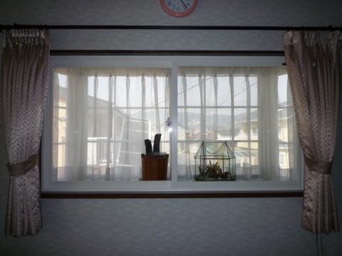 長野県長野市川中島町　Ｙ邸様　寝室の出窓にエコ内窓設置！