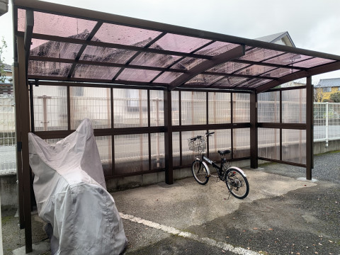 自転車置場で雨も雪も快適！　長野市